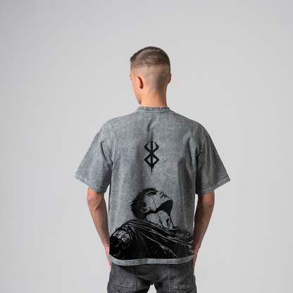 GUTS FRONT OVERSIZE T-SHIRT - BERSERK