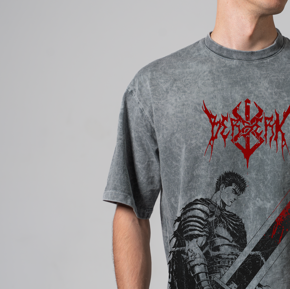 GUTS SWORD OVERSIZE T-SHIRT - BERSERK