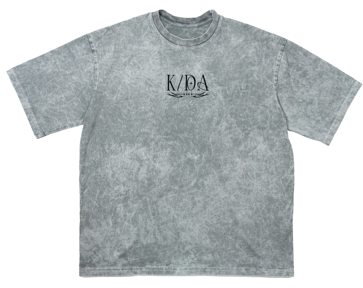Firestarter K/DA oversize T-shirt in gray – front, flat lay – League of Legends